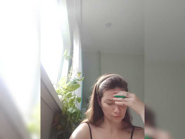 zvezda2511 live cam on BongaCams