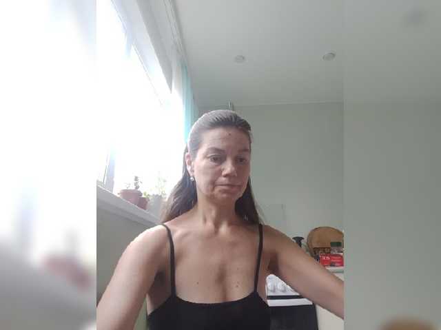zvezda2511 live cam on BongaCams