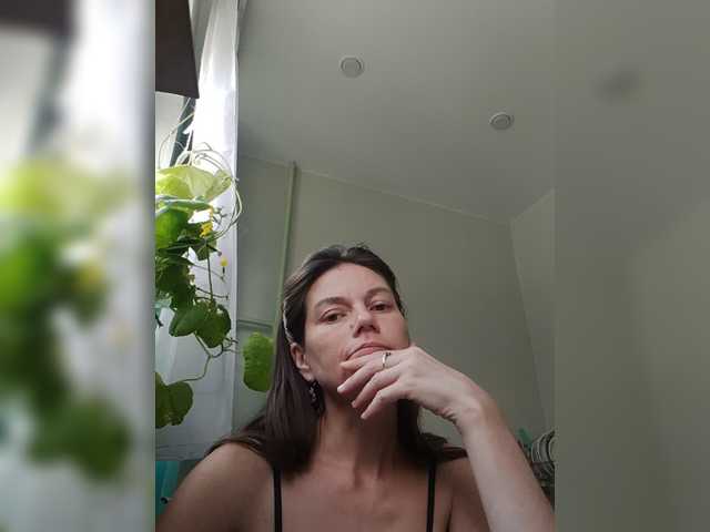 zvezda2511 live cam on BongaCams