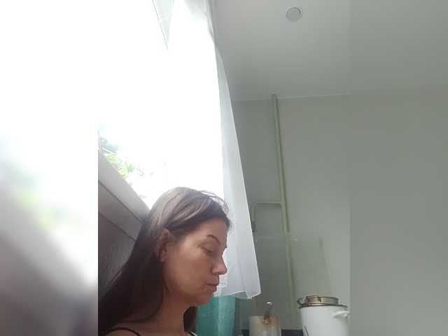 zvezda2511 live cam on BongaCams