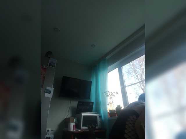 zvezda2511 live cam on BongaCams