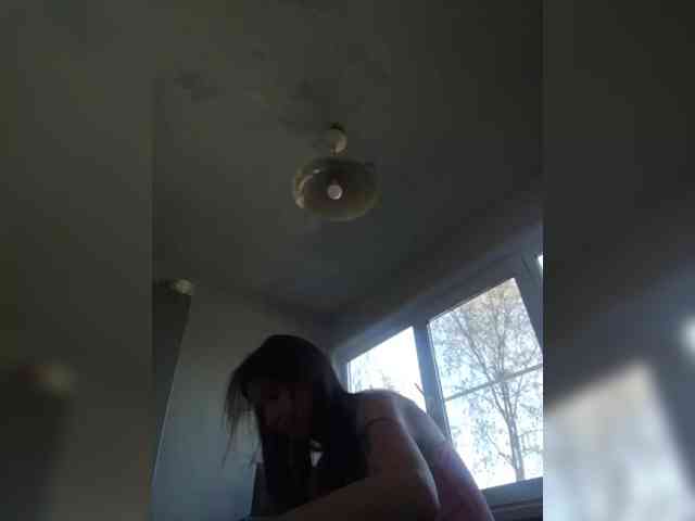 zvezda2511 Live Webcam on BongaCams
