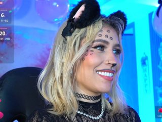 LucyRouse Porn Show