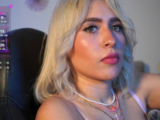 LucyRouse Porn Show
