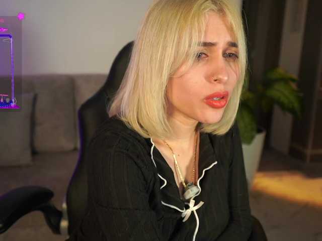 lucygirl- live webcam show