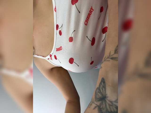 LucyRouse live webcam show