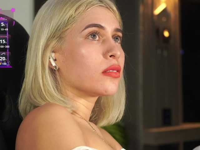 lucygirl- live webcam show