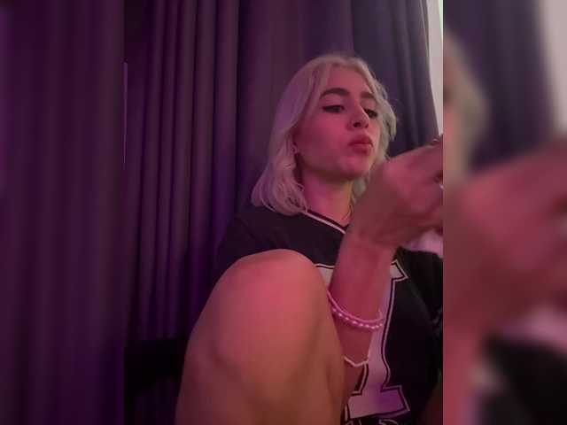 lucygirl- live webcam show