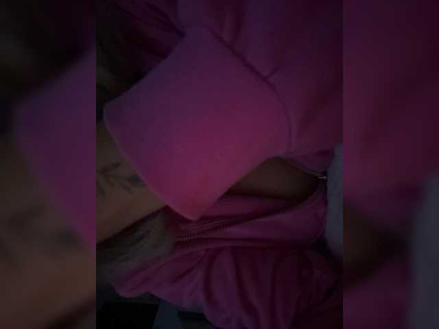 LucyRouse live webcam show