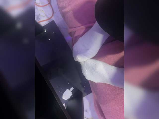 LucyRouse live cam preview