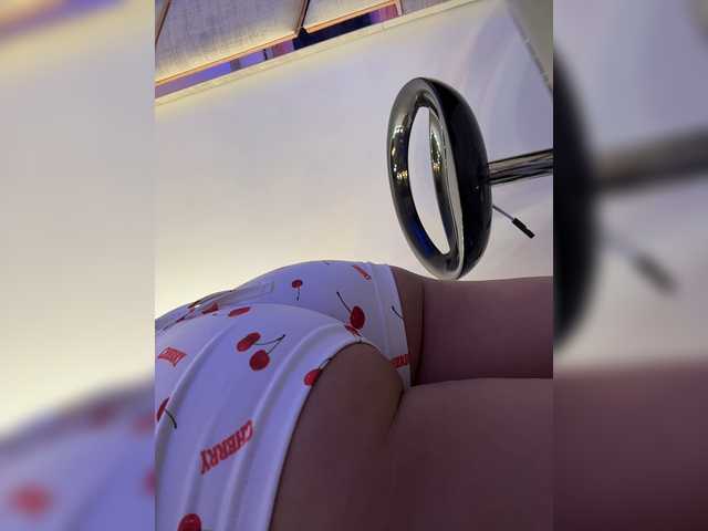 LucyRouse live webcam show