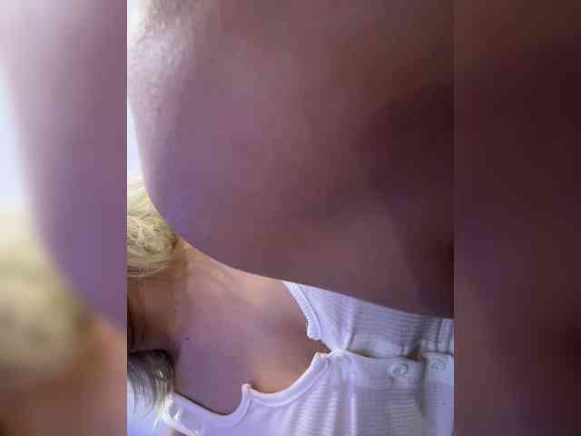 LucyRouse webcam
