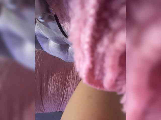 LucyRouse webcam