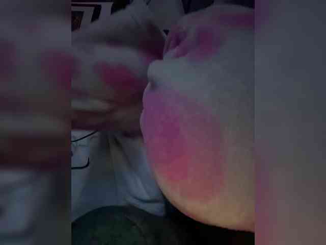 LucyRouse webcam