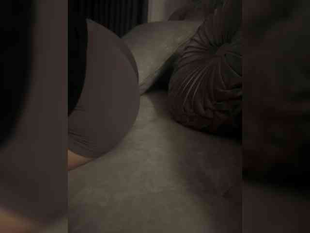LucyRouse webcam
