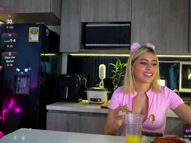LucyRouse webcam