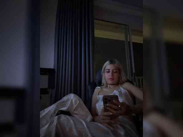 lucygirl- lucygirl-