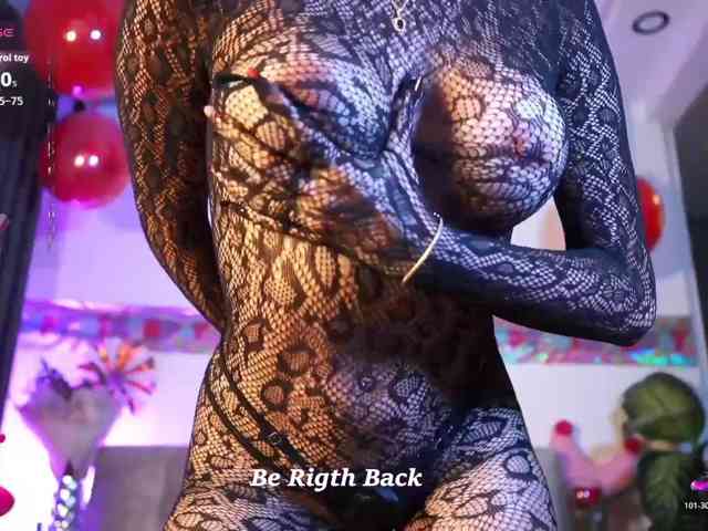 LucyRouse webcam
