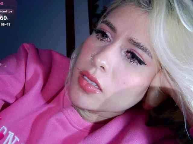 LucyRouse webcam
