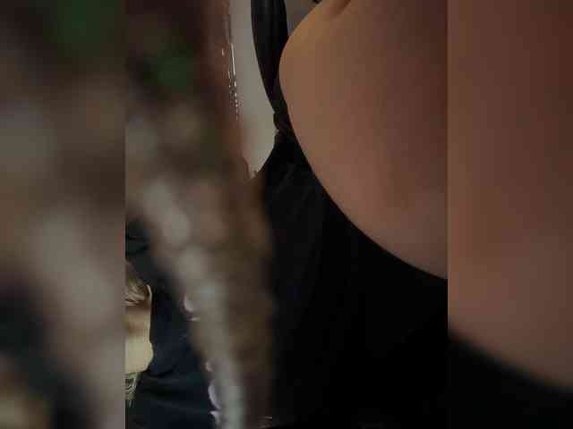 LucyRouse webcam