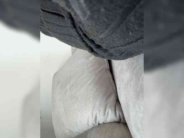 LucyRouse webcam