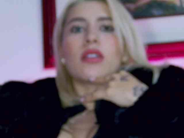 LucyRouse webcam