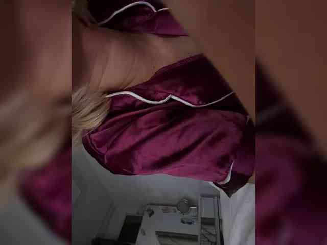 LucyRouse webcam