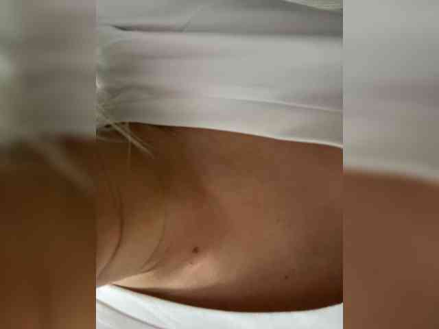 LucyRouse webcam