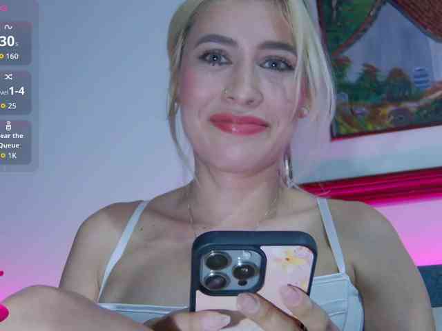 LucyRouse webcam
