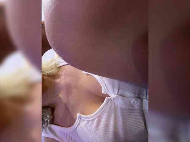 LucyRouse webcam