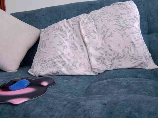 LucyRouse webcam