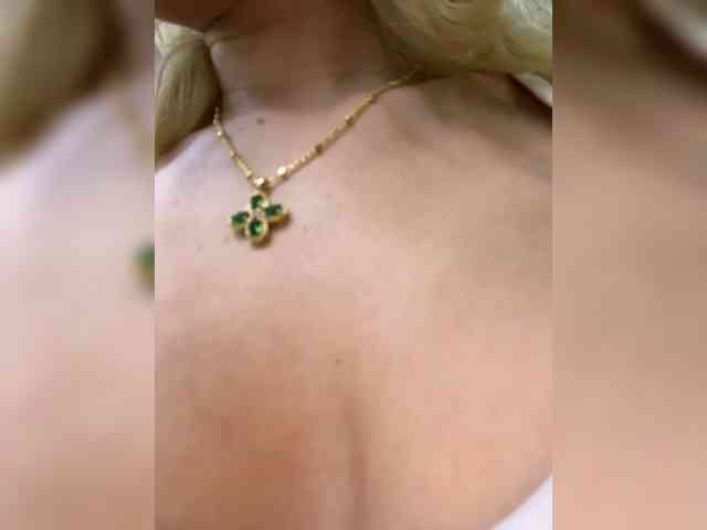 LucyRouse webcam