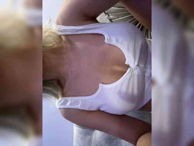 LucyRouse webcam