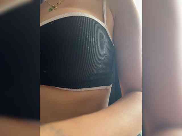 LucyRouse webcam