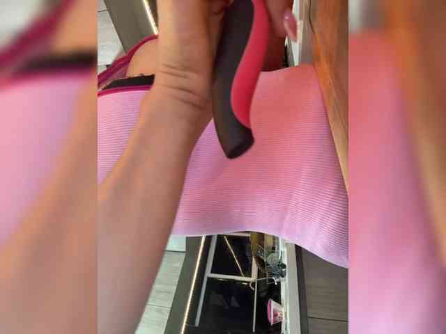 LucyRouse webcam