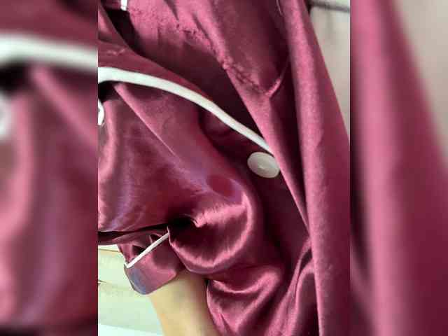 LucyRouse webcam