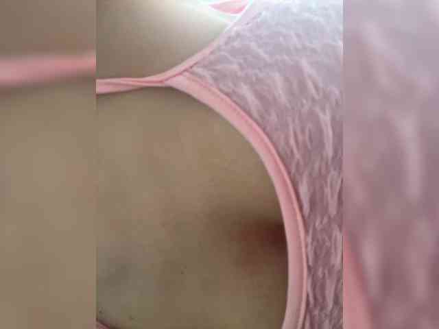 LucyRouse webcam