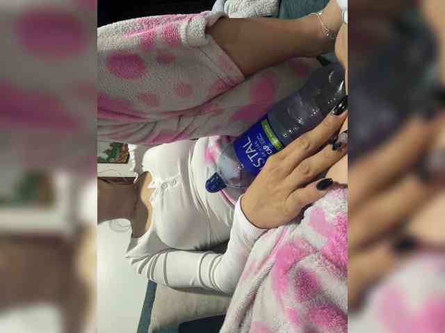 LucyRouse webcam
