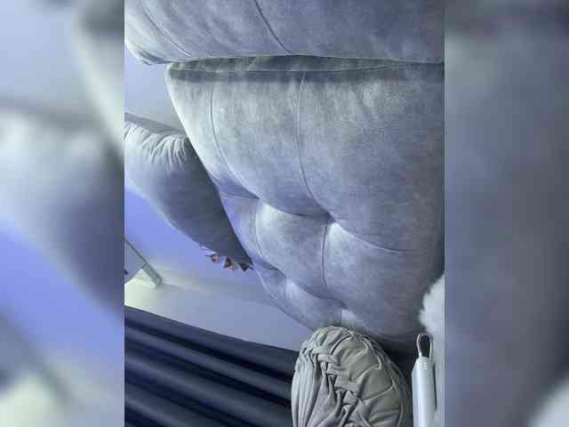 LucyRouse webcam