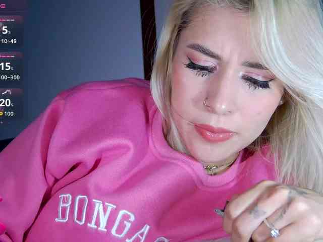 LucyRouse webcam