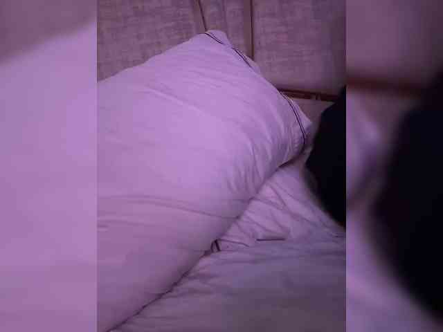 LucyRouse webcam