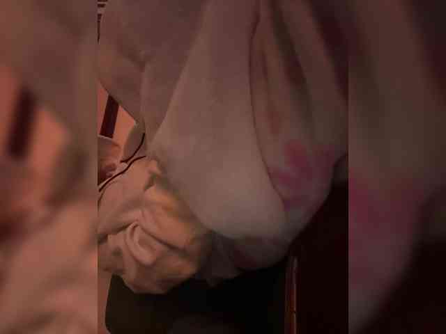 LucyRouse webcam