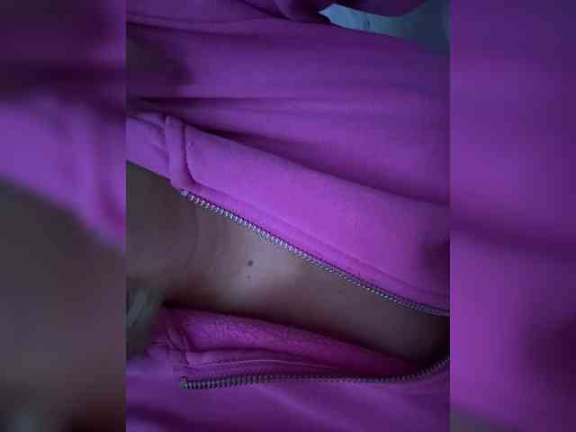 LucyRouse webcam