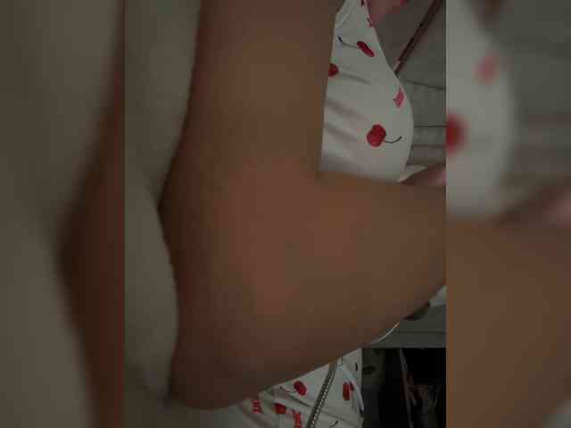LucyRouse webcam