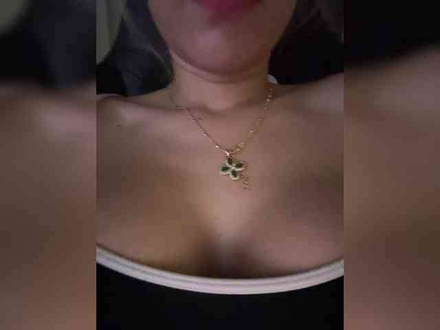 LucyRouse webcam
