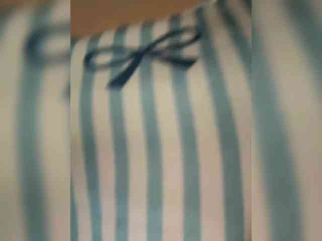 LucyRouse webcam