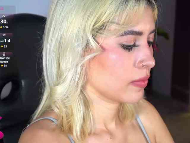 LucyRouse webcam
