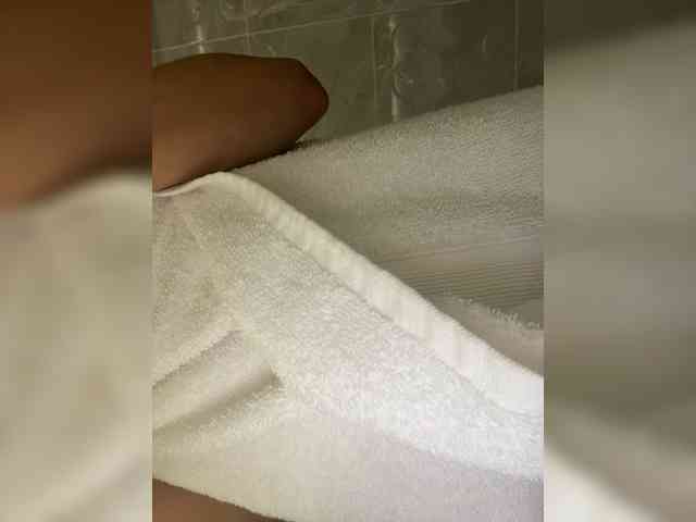 LucyRouse webcam