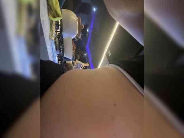 LucyRouse webcam