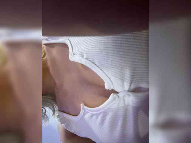 LucyRouse webcam